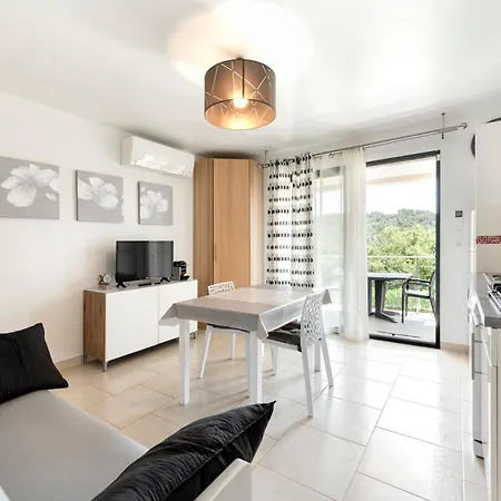 Apartment Des Oliviers Greoux-les-Bains